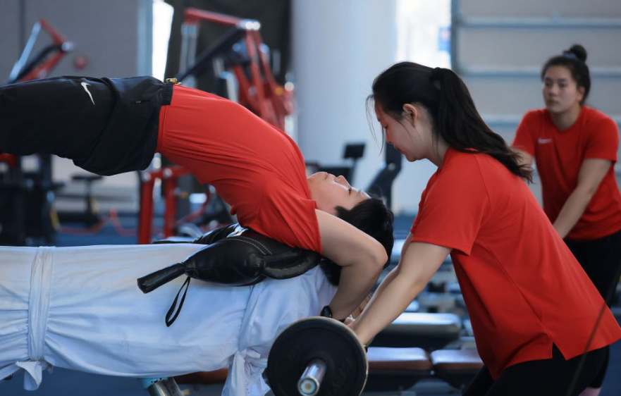 百家乐游戏中常见的投注陷阱与技巧